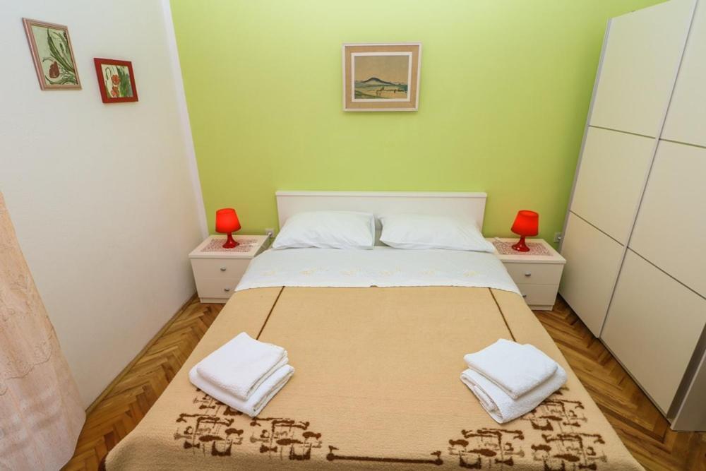 Double Rooms Tomica 2 With Balcony Baška Exterior foto