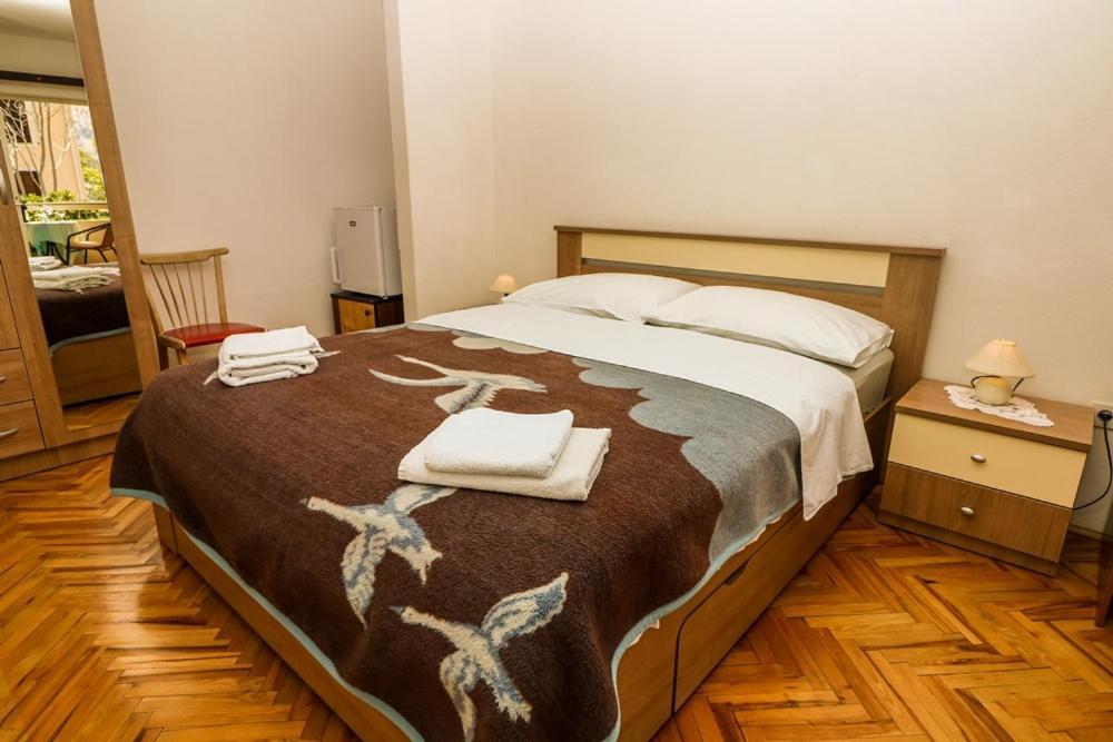Double Rooms Tomica 2 With Balcony Baška Exterior foto