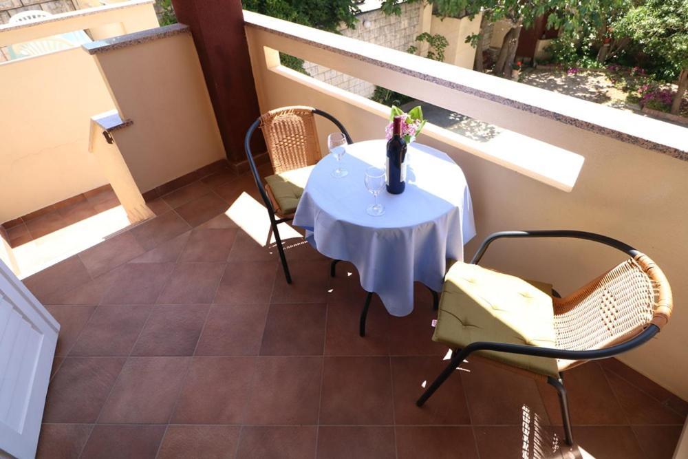 Double Rooms Tomica 2 With Balcony Baška Exterior foto