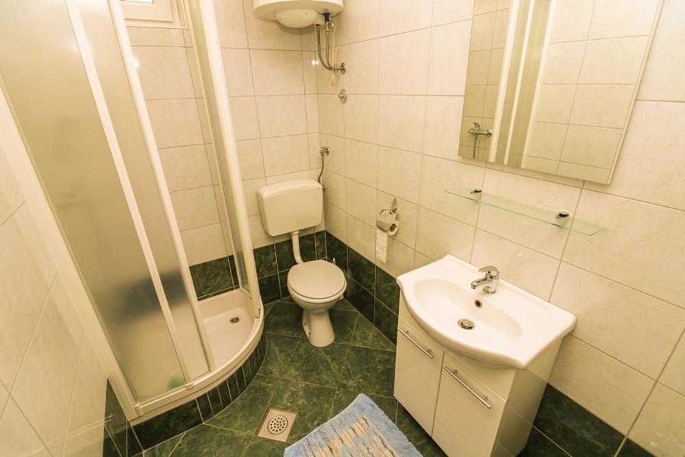 Double Rooms Tomica 2 With Balcony Baška Exterior foto